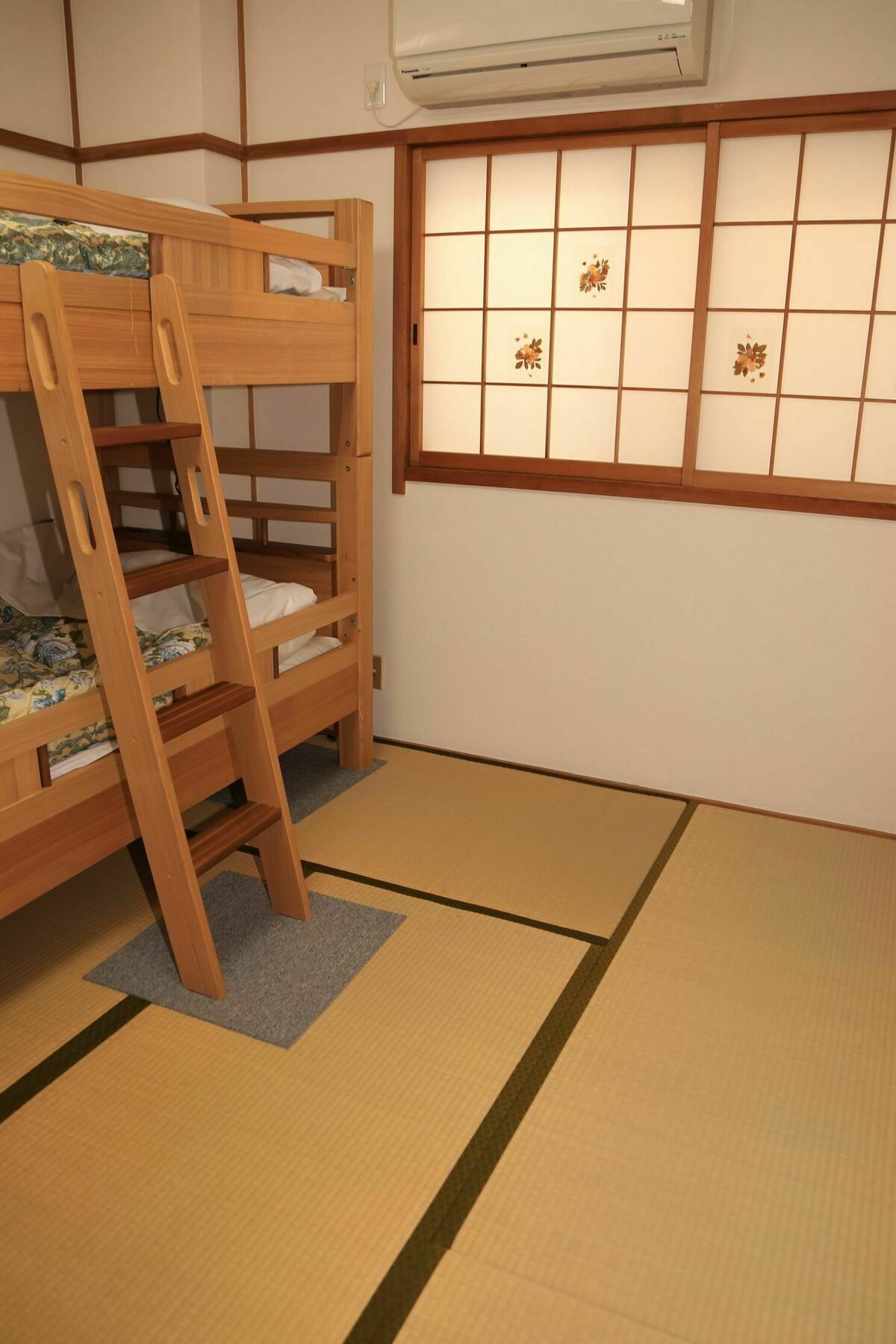 Guest House Fun Osaka Buitenkant foto